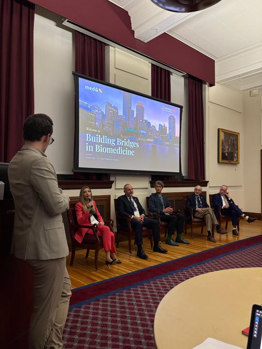 Building Bridges in Biomedicine, Boston — photo 15