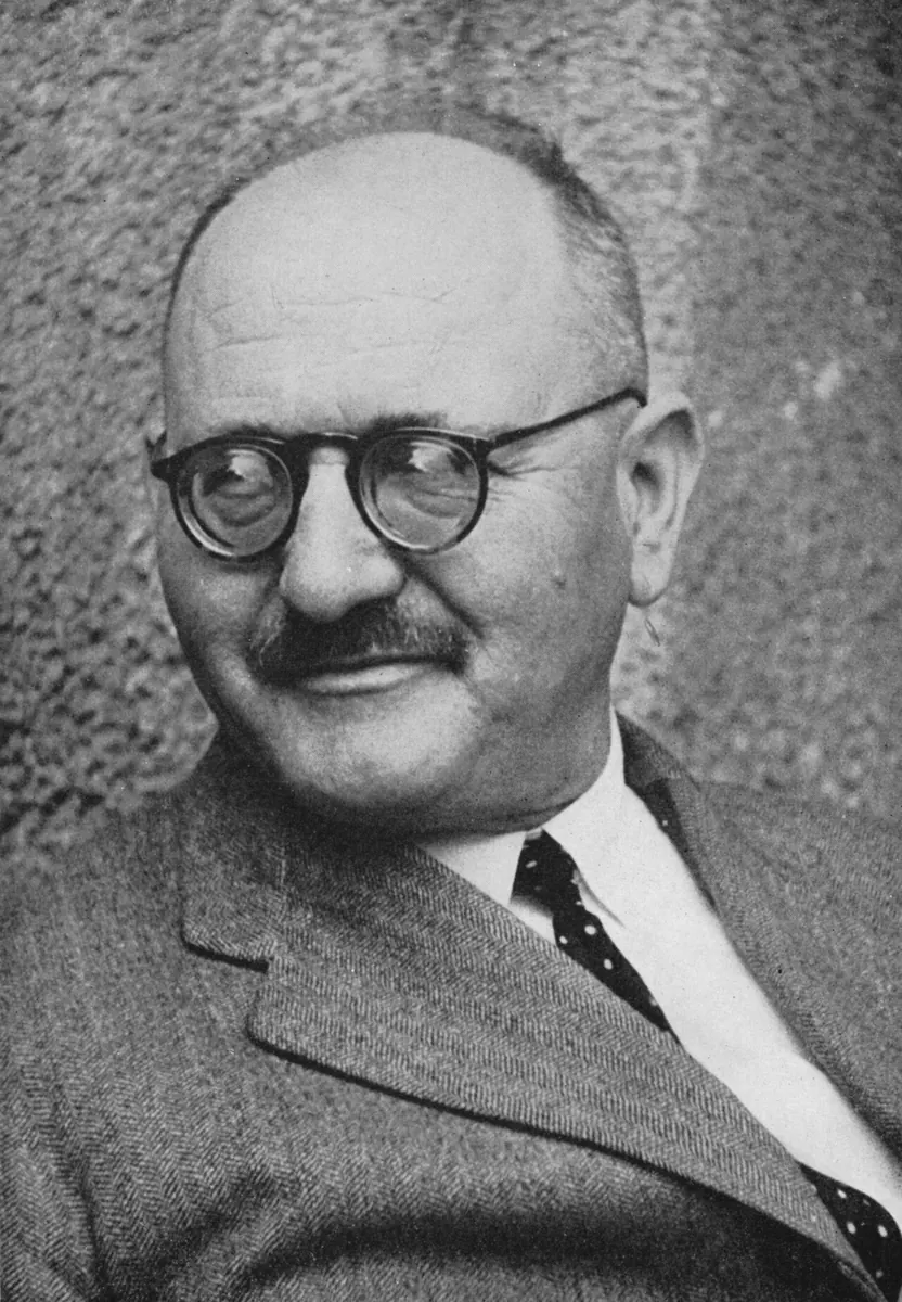 Portrait photograph of Andrija Štampar, 1939